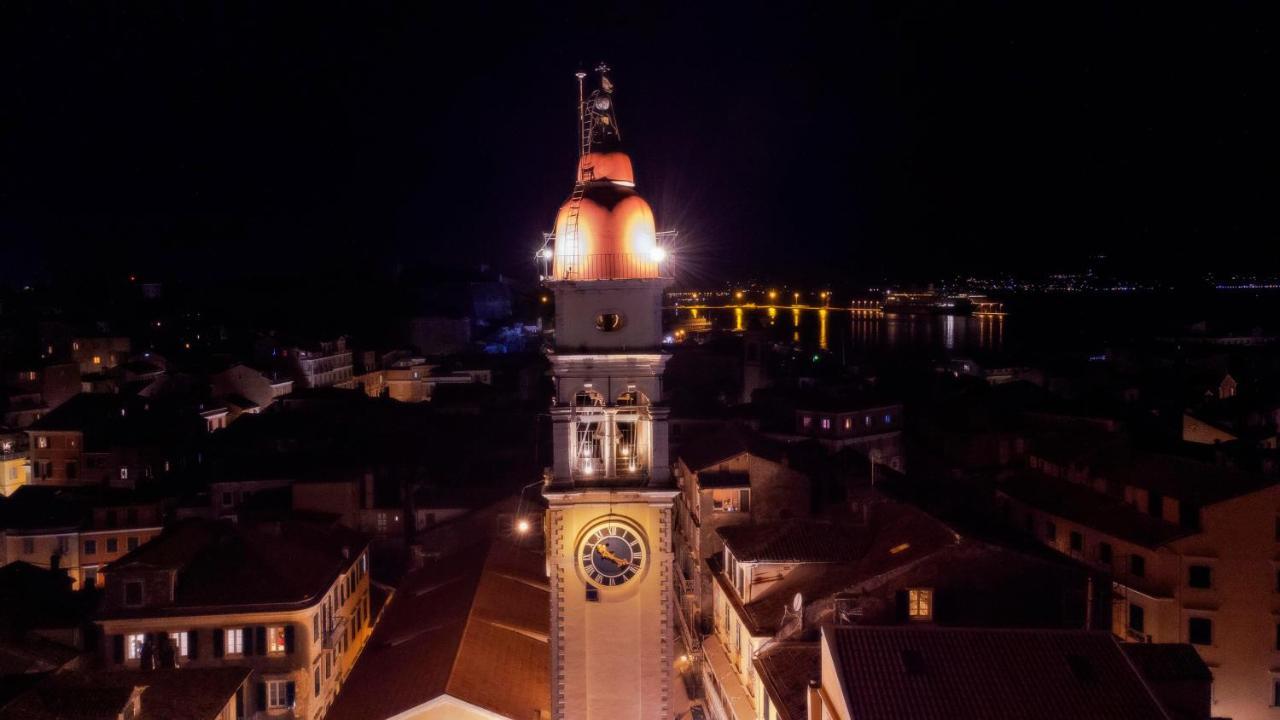 The Heritage Penthouse! Old City Centre Corfu  Exteriör bild